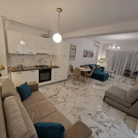 Beach Escape Mamaia Nord Appartamento *